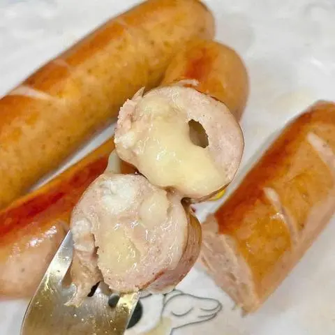 Hình ảnh xúc xích phô mai