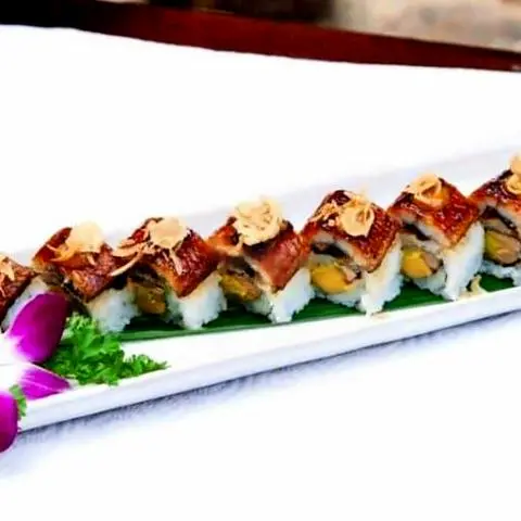 Hình ảnh SUSHI UNAGI CHEESE - Lươn, bơ, phô mai, thanh cua