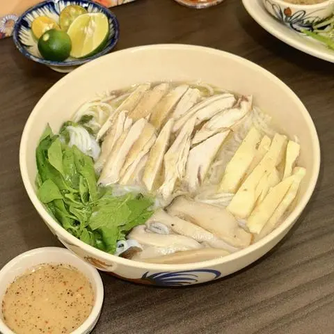 Hình ảnh Bún thịt gà