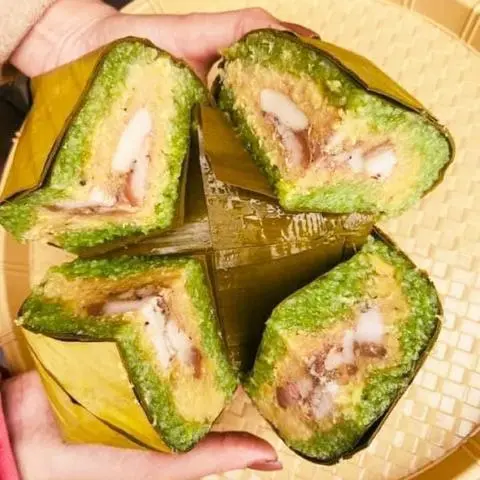 Hình ảnh Bánh Chưng Mặm Vuông 1,2kg 