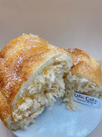 Hình ảnh Bánh mì Dừa chà bông 