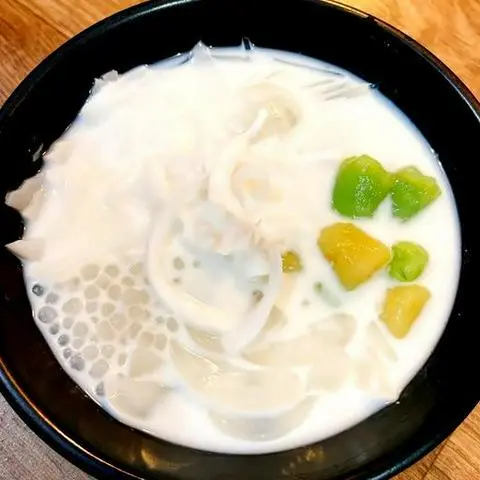 Hình ảnh Chè dùa nước khoai dẻo