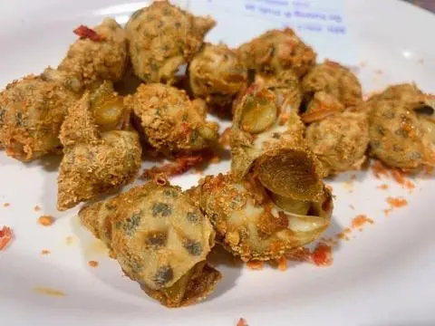 Hình ảnh Ốc hương rang muối 