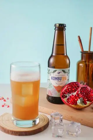 Hình ảnh KombuTrà Lựu