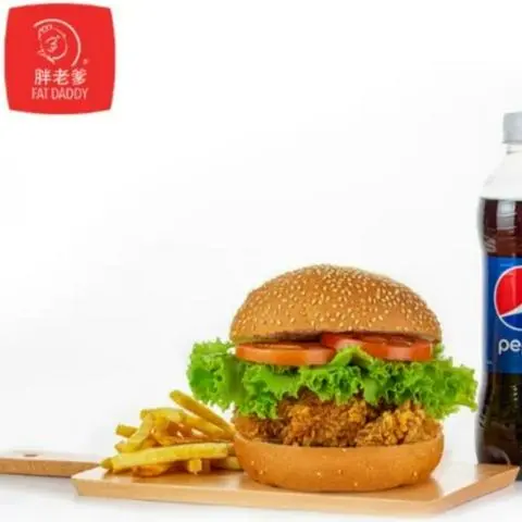 Hình ảnh Combo Fat Daddy Burger (1 Hamburger, 1 Khoai Tây Chiên, 1 Nước Ngọt 390ml)