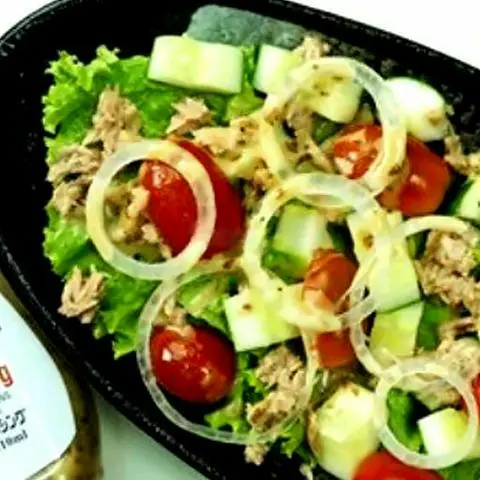 Hình ảnh Salad tuna sốt mè rang