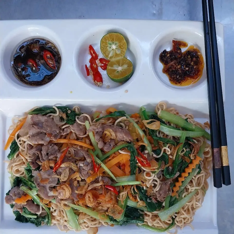 Hình ảnh Mì Xào Bò Trứng