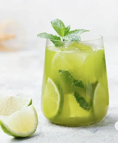 Hình ảnh TRÀ BẠC HÀ TÁO XANH 700ML