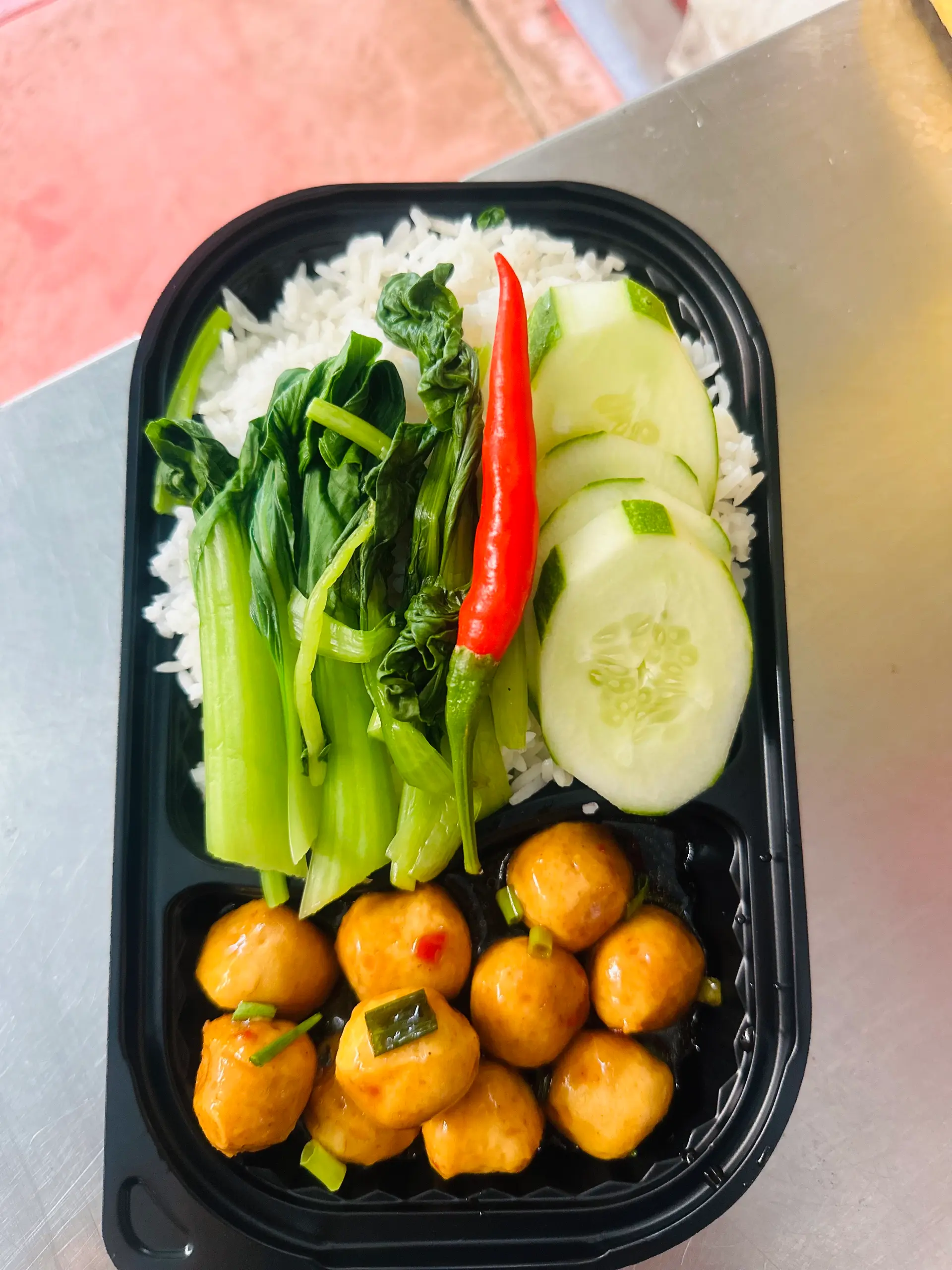 Hình ảnh Cơm Chả Cá  Rim Mặn 
