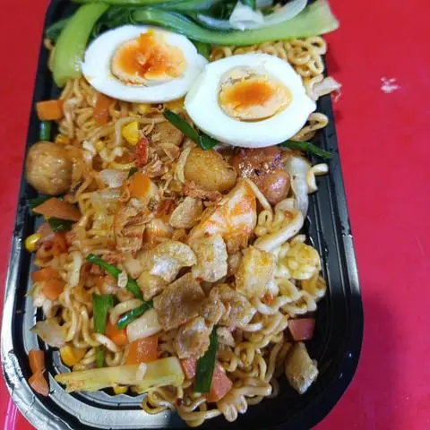 Hình ảnh Mì Indomie Chả cá+trứng 