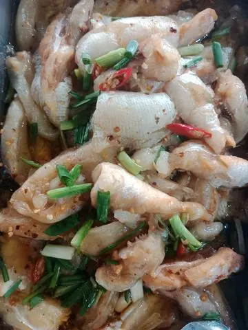 Hình ảnh Cơm bụng cá Ba Sa kho Tộ 