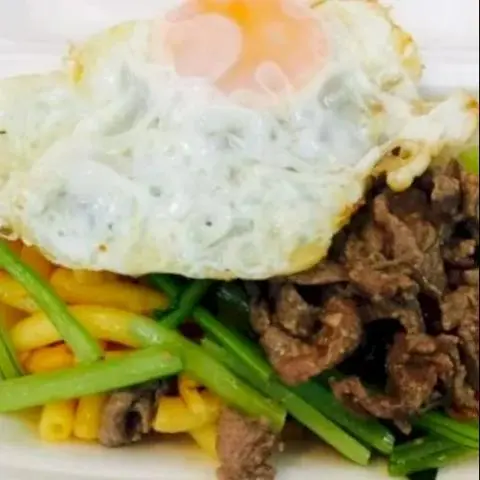 Hình ảnh Mì Xào Bò Trứng 