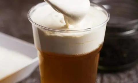 Hình ảnh Hồng trà macchiato
