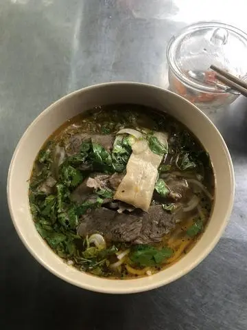 Hình ảnh Bún bò gân - viên