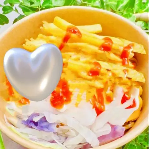 Hình ảnh Mì Trộn Sốt, Tỏi Bơ Đặc Biệt, Khoai Tây Chiên, Phô Mai Tam Giác Miếng + (Kèm Tương Ớt, Cà, Rau Bắp/C