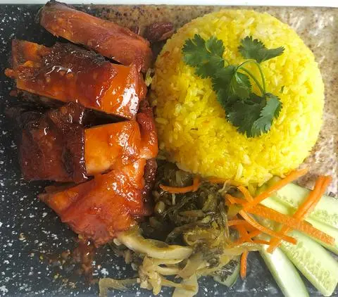 Hình ảnh G2 - Cơm Gà Nướng Sốt Cay