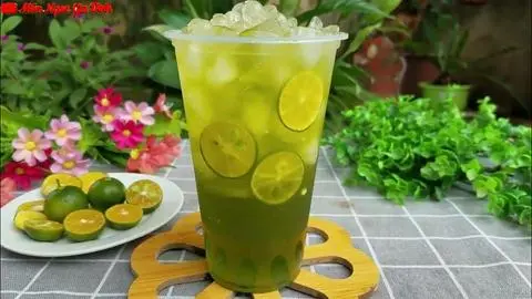 Hình ảnh Trà Tắc Thái Xanh ly 1lit