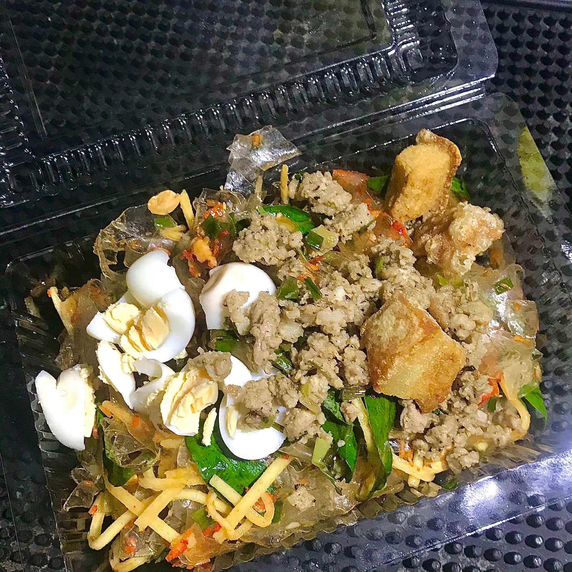 Hình ảnh Bánh Tráng Trộn Thập Cẩm