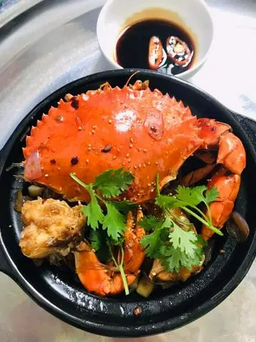Hình ảnh Miến xào cua tay cầm - 1 con cỡ vừa