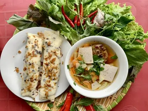 Hình ảnh Bánh Cuốn Trứng Đặc Biệt