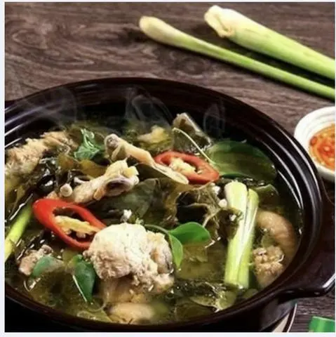 Hình ảnh Lẩu gà lá giang size lớn - 1 con
