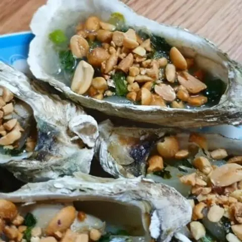 Hình ảnh hàu sữa nướng mỡ hành 5con