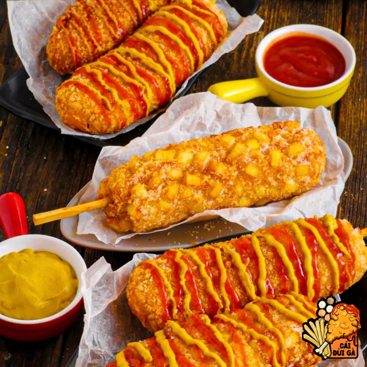 Hình ảnh Combo 5 cây HOTDOG Chúc Chích Phô Mai + 5 hũ loại sốt Hàn