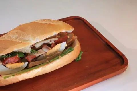 Hình ảnh Bánh mì đặc biệt