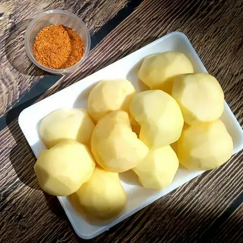 Hình ảnh Táo Nam Phi Gọt Sẵn - Khay 400g