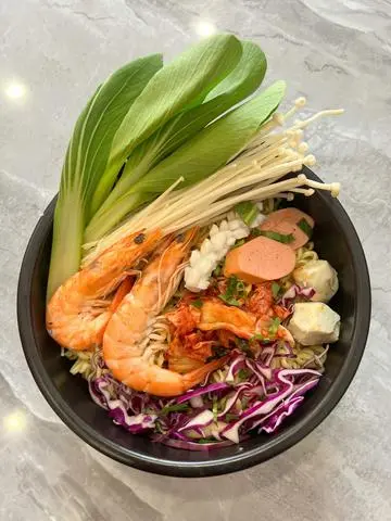 Hình ảnh Mì kim chi hải sản