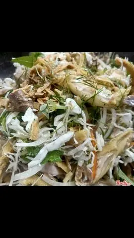 Hình ảnh Gỏi gà xé 1/4