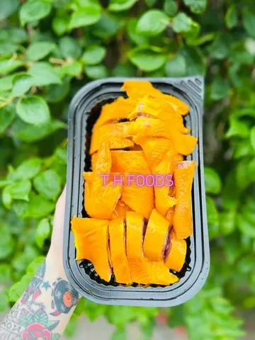 Hình ảnh Gà Ủ Muối - Nửa Con Chặt Sẵn