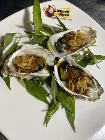 Hình ảnh 5 Hàu Nướng Sa Tế(10 tặng 1)