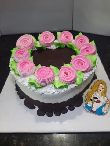 Hình ảnh Bánh kem sữa tươi mẫu ngẫu nhiên 19cm