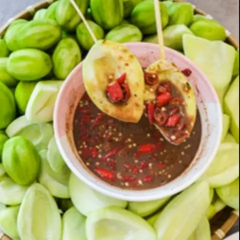 Hình ảnh Xoài Non mix cóc Non chấm mắm ruốc 
