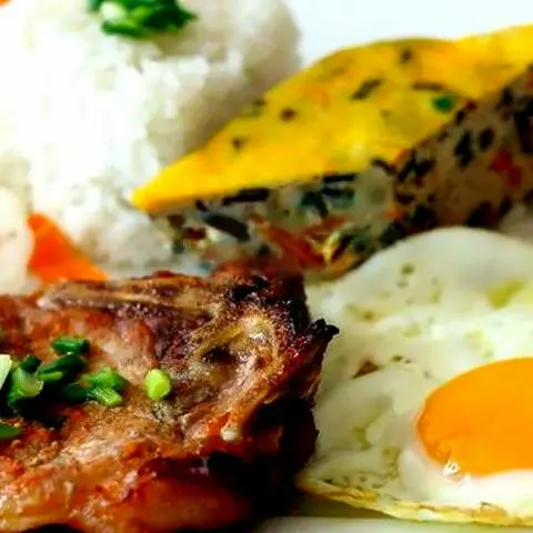 Hình ảnh Cơm sườn chả trứng