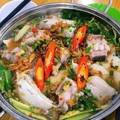 Hình ảnh lẩu cá đuối 4/5 người ăn chua cay 