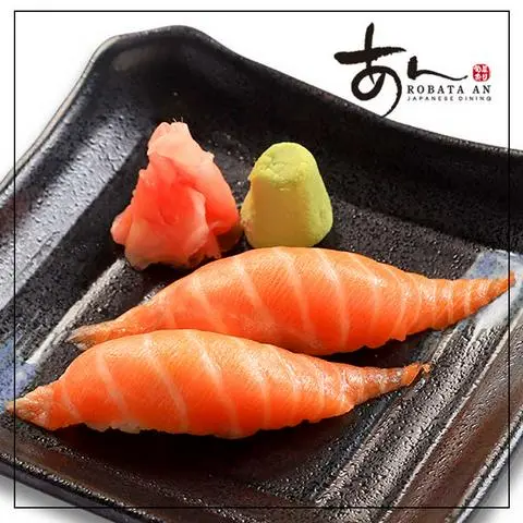 Hình ảnh "TORO SALMON" Salmon Belly Sushi (2pcs)/Sushi bụng cá hồi (2 miếng)