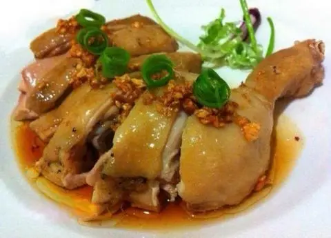 Hình ảnh Cơm gà hấp mắm nhĩ