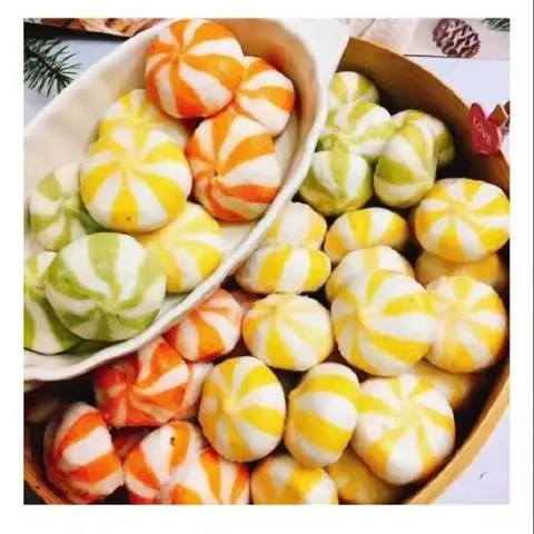 Hình ảnh Bánh bao nhân trứng cá chiên mix 3 màu