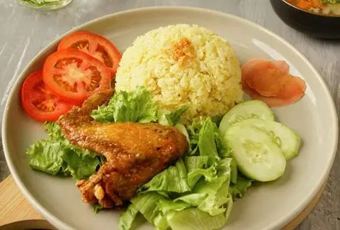 Hình ảnh Cơm Cánh Gà Chiên Nước Mắm(Gà Nóng)