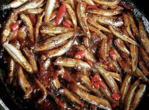 Hình ảnh Cá cơm kho tiêu 150g