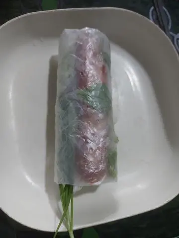 Hình ảnh gỏi cuốn nem nướng