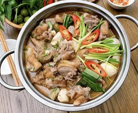 Hình ảnh Lẩu Vịt Om Sấu (5-6ng).. 037318- 9368