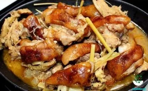 Hình ảnh Giò Heo Hầm Giả Cày