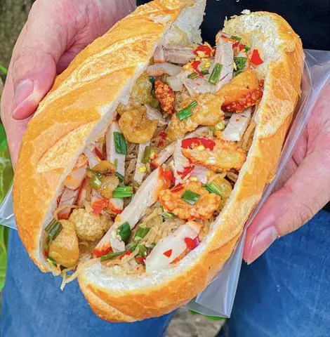 Hình ảnh Bánh mì thịt khìa