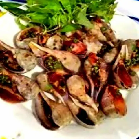Hình ảnh Ốc Muỗng Nướng Tiêu Xanh