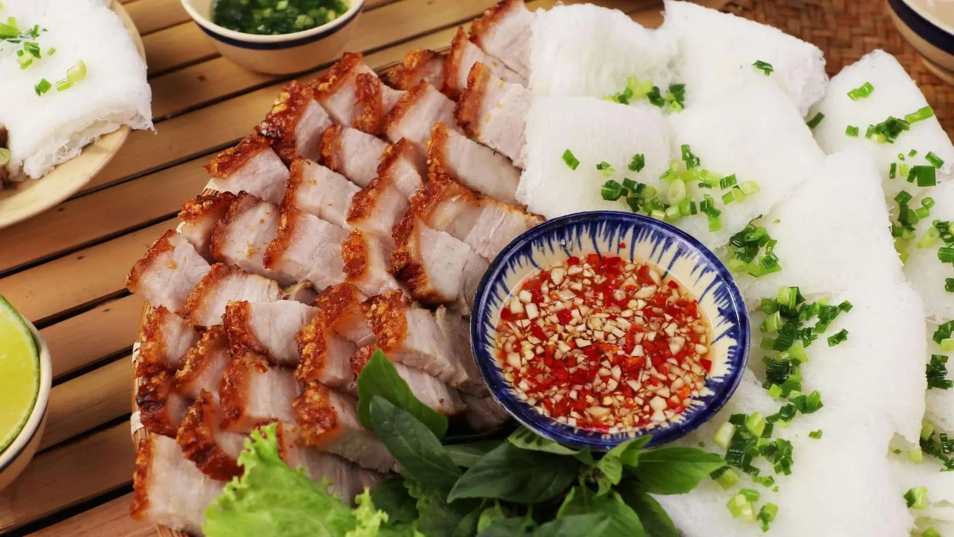 Hình ảnh Bánh hỏi heo quay