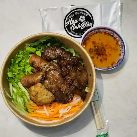 Hình ảnh Bún thịt nướng, nem nướng