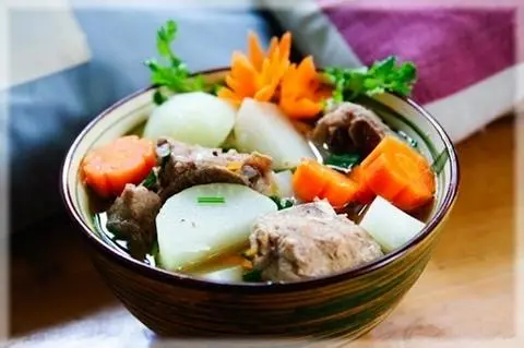 Hình ảnh Cơm canh xương hầm rau củ